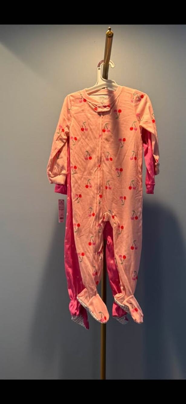 Carter's 2T Footed Pajamas Set